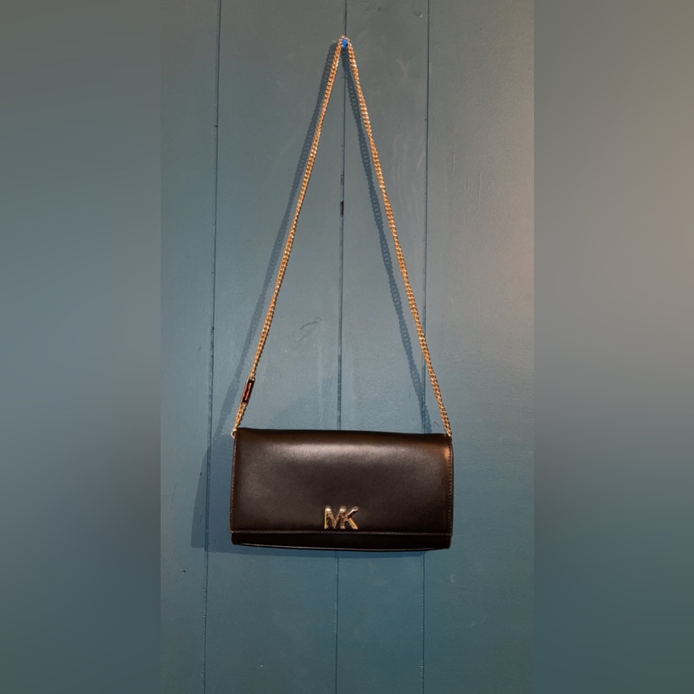 Michael Kors Mott Leather Chain Wallet